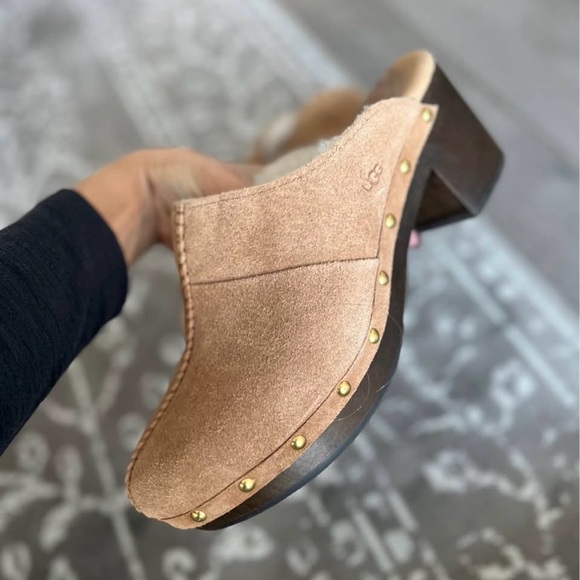 UGG Shoes - UGG Women's Beige Suede Mules
